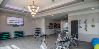 The Pointe North Hills Gallery 18