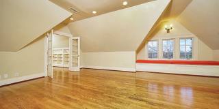 Stunning Tudor-style 4BR/3.5BA home in a prime, unbeatable location! Gallery 34
