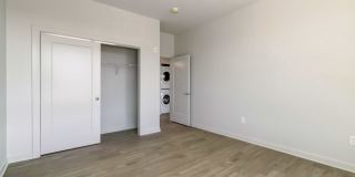 Hamburg Street Gallery 6