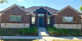 Spacious 4-Bed, 4.5-Bath Home in the Heart of the Baylor Bubble! Gallery 1