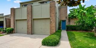 It's on the golf course~~ Who doesn't love the green??! Gallery 1