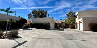 COMING SOON! 3 Bedroom 2 Bathroom Upper Level Apartment in Palm Desert!! Gallery 4