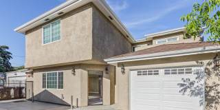 Stunning 3 Br 2.5 Ba with quick access to the I-5 Freeway. Gallery 1