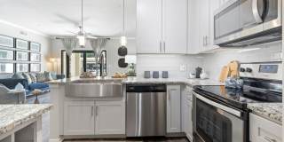 Arrowhead Summit Apartment Homes Gallery 13