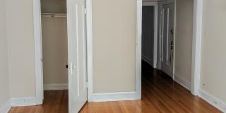 2200 W Foster Ave Gallery 28