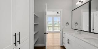 704 at the Quarter Gallery 11