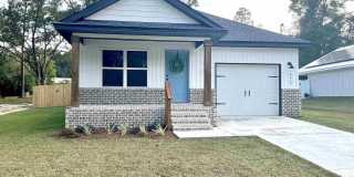 4417 Oak Ln Gallery 1