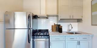 White Palace Gallery 4