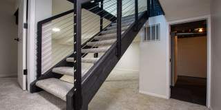 Beautifully Remodeled Modern 5 Bedroom / 3 Bath Home Near Millard North Gallery 16