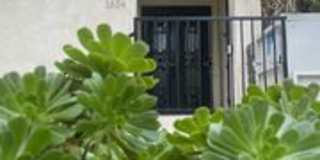 1654 Greenfield Avenue Gallery 2