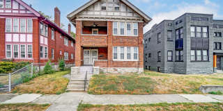 1666 Franklin Avenue Gallery 1