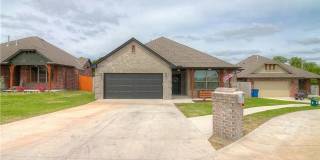 3-Bedroom Home with a Storm Shelter and Solar Panels!!!! Gallery 1