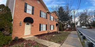 Rent-Ready 3BR/2.5BA Townhouse with 2-Car Garage Near Johnson City Hospital Gallery 1
