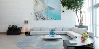 5959 Collins Ave Gallery 43