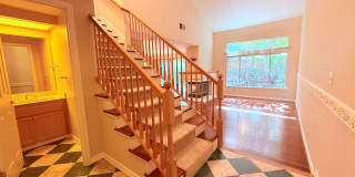 Charming and Move-in Ready 3BD/2.5BA, Two-Story Townhouse in Miravilla at Gale Ranch, San Ramon- Available NOW! Gallery 7