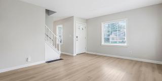 Newly Renovated - 3 Bed, 1.5 Bath Single-Family Home w/ Garage!! Gallery 14