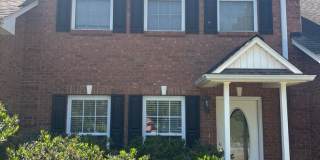 Beautifully Maintained Townhome In The Heart Of Town! Gallery 1