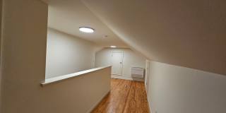 616 N Washington Street Gallery 17
