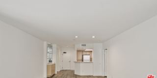555 S Barrington Ave Gallery 6