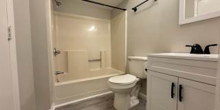 1 Bedroom, 1 Bathroom Townhouse in High Point! Gallery 17