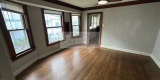 5618 Forest Ave Kansas City, MO 64110// 3 Bedroom Single Family Home// Move in Ready// Rent: $1300 Deposit: $1300 Gallery 9