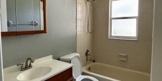 24139 Twin Ct Gallery 8