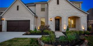 7600 Clear Rapids Drive Gallery 1