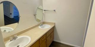 2 bedroom 2 bath Condo near ASU Gallery 25