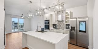 The Vivien Gallery 28