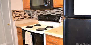 Room in 3 Bedroom Home at Arlyn Cir Gallery 10