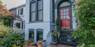 Spacious  Charming Victorian Row House in Burleith-Moments from Georgetown! Gallery 1