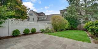 115 E Elm Street Gallery 21