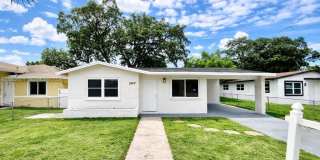 2840 NW 8th St Gallery 1