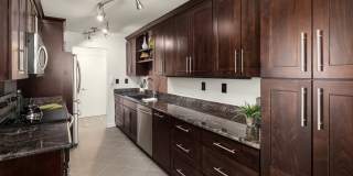 Top Floor Queen Anne Unit! (Beautiful views & 3 Parking Spaces) Gallery 18