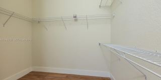 1947 SE 24th Ter Gallery 20