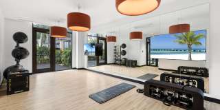 Centro City Gallery 19