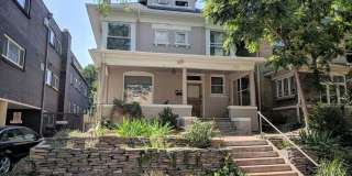 Beautiful two story unit with Victorian charm Gallery 19