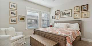 1400 E Bethany Home Road Gallery 5