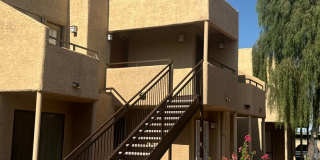 2 BEDROOM UNIT IN CACTUS FLATS IN GLENDALE 2 BEDROOM UNIT IN CACTUS FLATS IN GLENDALE Gallery 1