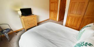 Winter Seasonal Rental- 172 Robin Drive Gallery 1