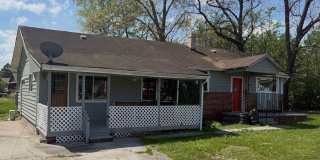 2 Bed | 1 Bath | Bonus Spaces | Prime Location Gallery 1