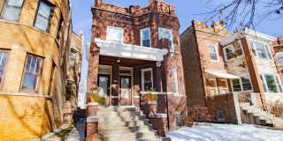 2538 W Gunnison Street Gallery 1