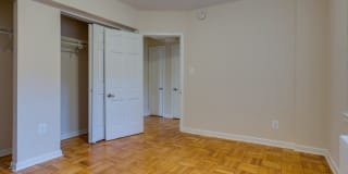 Harvard Village Gallery 31