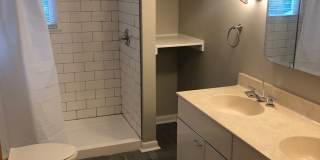 Newly renovated 4BR/2BA home, across from IU Stadium and Golf Course! Gallery 15