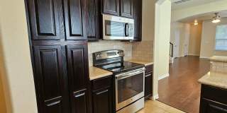 Beautiful Two-story 3 bed / 2.5 bath Home in Cedar Park Gallery 16