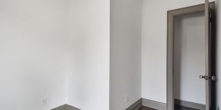 88 Florida Street - Upper Gallery 6