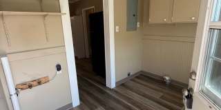Charming 2 Bedroom Home Near Pioneer Park, Hospitals & Schools! Gallery 13