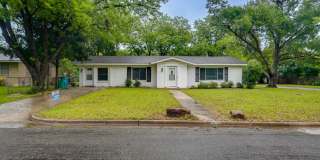 1800 Grace St, Taylor, TX 76574 Gallery 1