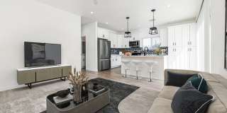 4bd/2ba home with AC, off street parking and private yard! Gallery 1