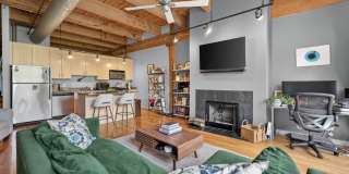 2201 W Wabansia Avenue Gallery 7